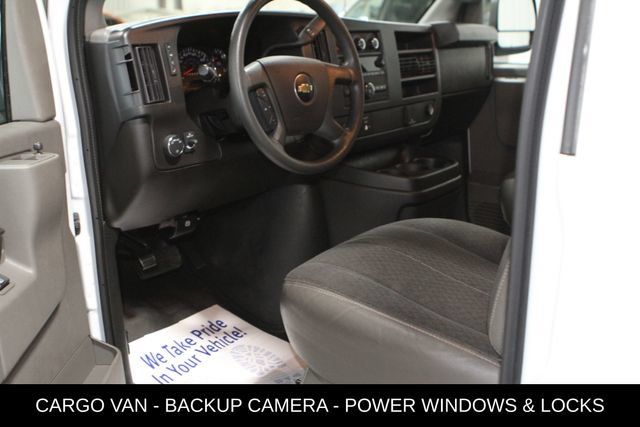 Used 2024 Chevrolet Express 2500 w/ Driver Convenience Package RWD image 14