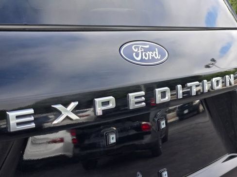 Used 2025 Ford Expedition Max Active AWD/4WD image 19