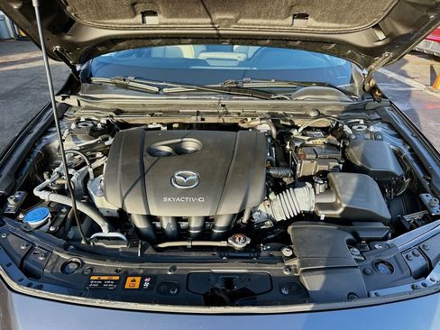 Used 2021 MAZDA MAZDA3 s image 29