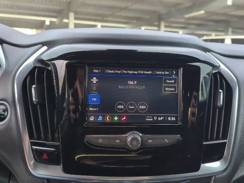 Certified 2023 Chevrolet Traverse LT image 6