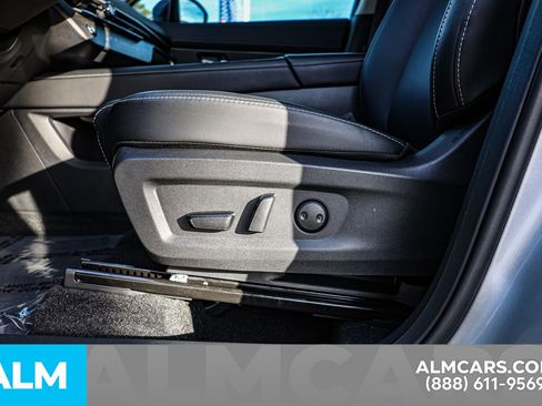 Certified 2025 Nissan Murano SV image 20