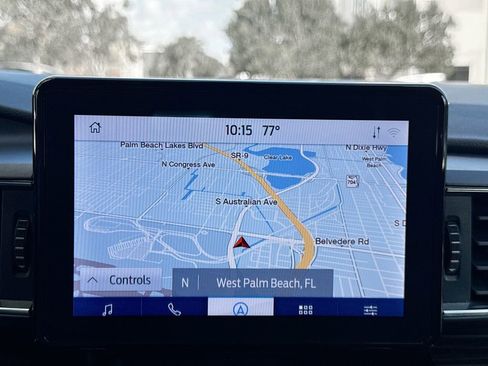 Used 2021 Ford Explorer Limited image 14