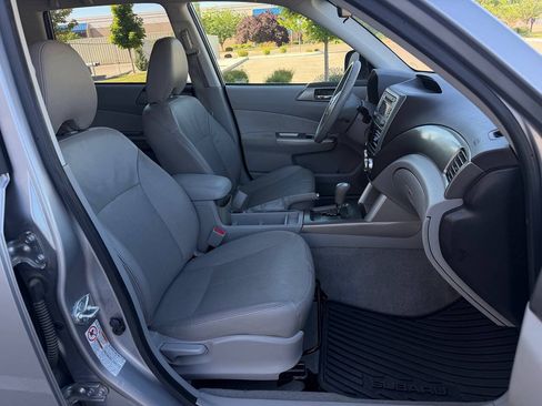 Used 2009 Subaru Forester 2.5X Limited AWD/4WD image 16