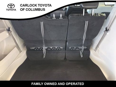 Used 2023 Chrysler Pacifica Limited FWD image 16