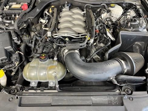 Used 2018 Ford Mustang GT w/ Equipment Group 301A RWD image 37