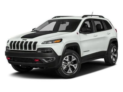 Used 2018 Jeep Cherokee Trailhawk w/ Comfort/Convenience Group