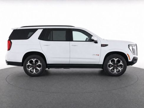 Used 2025 GMC Yukon AT4 Ultimate AWD/4WD image 8