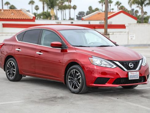 Used 2018 Nissan Sentra SV FWD image 4
