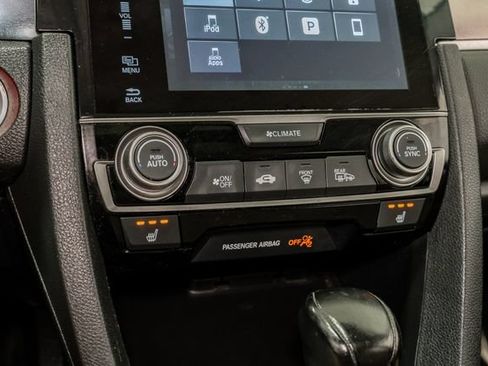 Used 2016 Honda Civic Touring image 22