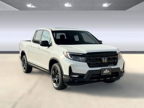 New 2026 Honda Ridgeline Black Edition image 6