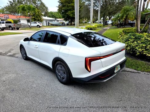 Used 2025 Kia K4 image 6