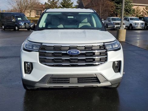 New 2026 Ford Explorer Active image 2