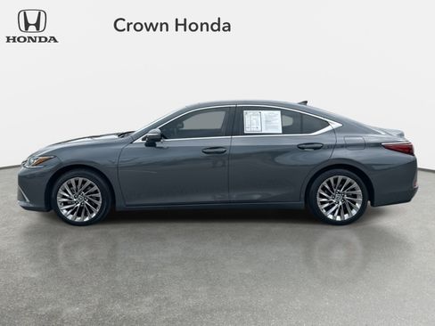 Used 2024 Lexus ES 350 w/ Technology Package image 4