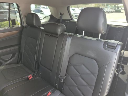 Used 2024 Volkswagen Atlas SE FWD image 30