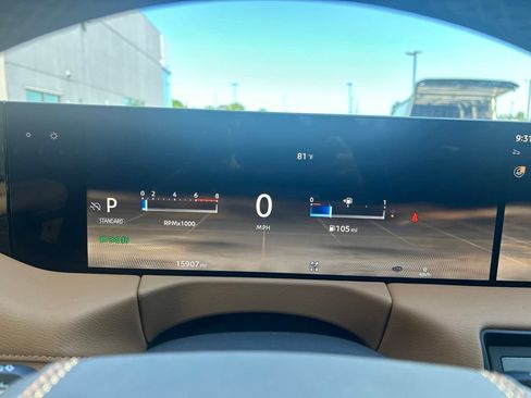 Certified 2025 Nissan Armada Platinum Reserve AWD/4WD image 15