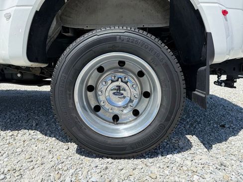 Used 2020 Ford F450 Limited w/ FX4 Off-Road Package AWD/4WD image 13