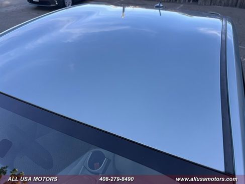 Used 2013 Toyota Prius Three image 12