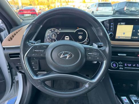 Used 2020 Hyundai Sonata Limited image 12