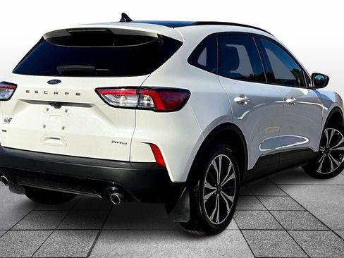 Used 2022 Ford Escape SE w/ SE Sport Appearance Package image 13