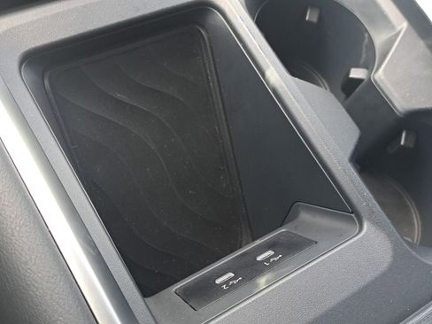 Certified 2025 Nissan Armada SV image 28