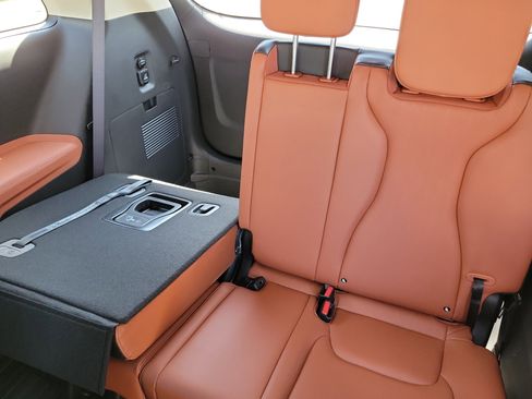 New 2026 Kia Carnival SX FWD image 8