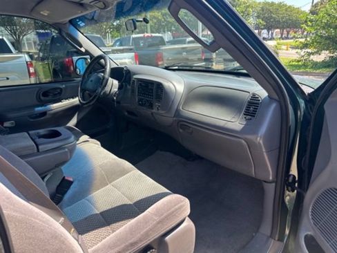 Used 2002 Ford F150 XLT RWD image 11