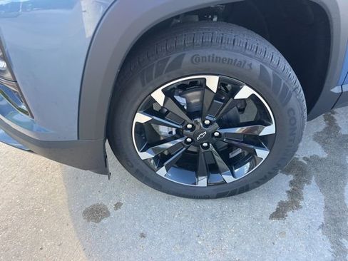 New 2026 Chevrolet Equinox RS w/ Convenience Package III FWD image 43