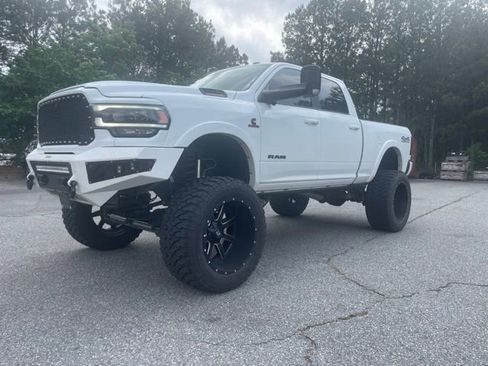Used 2021 RAM 2500 Laramie AWD/4WD image 1