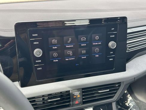 New 2026 Volkswagen Jetta SE image 19