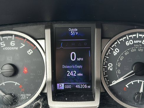 Used 2018 Toyota Tacoma SR5 image 26