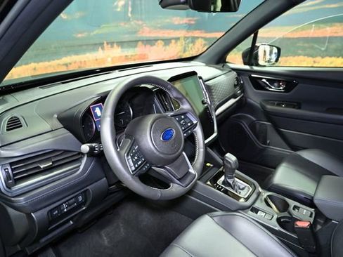 Used 2025 Subaru Forester Limited image 20