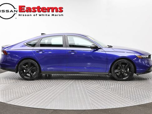 Used 2023 Honda Accord Sport image 4