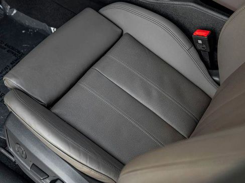 Certified 2025 Audi Q5 Premium Plus w/ Premium Plus AWD/4WD image 15