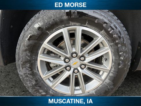 Used 2023 Chevrolet Traverse LT w/ LPO, Floor Liner Package image 11