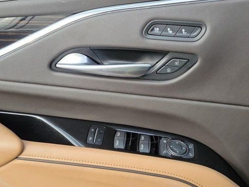 Certified 2024 Cadillac Escalade Sport AWD/4WD image 14