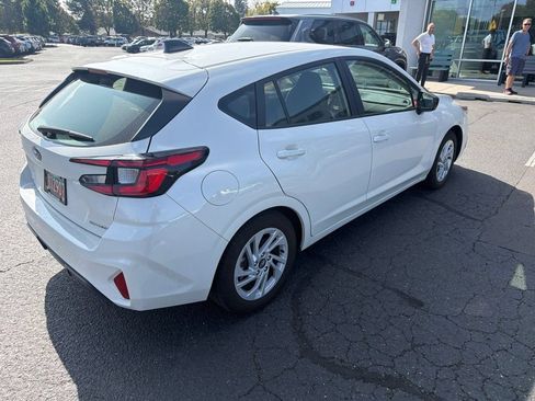 Used 2024 Subaru Impreza 2.0i AWD/4WD image 3