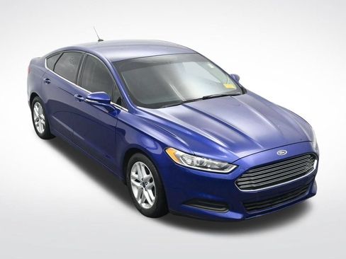 Used 2016 Ford Fusion SE FWD image 22