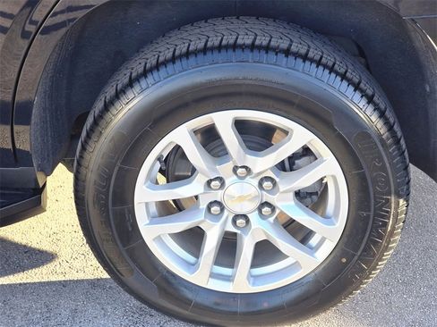 Used 2023 Chevrolet Tahoe LT image 6