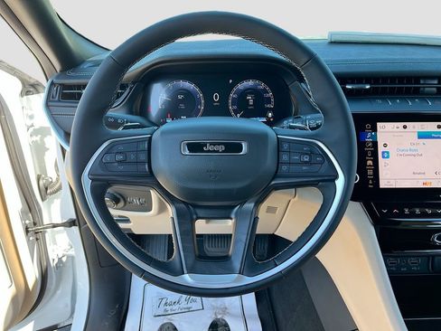 New 2026 Jeep Grand Cherokee Limited w/ Trailer Tow Package RWD image 11