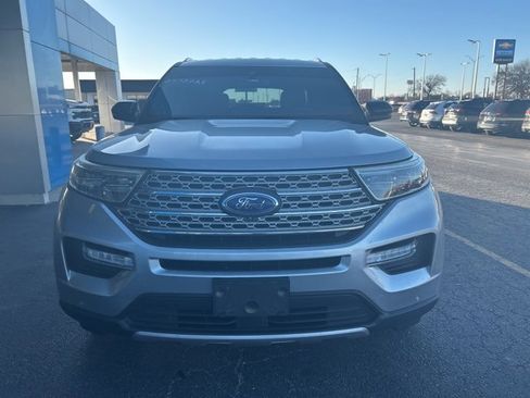 Used 2020 Ford Explorer Limited image 3