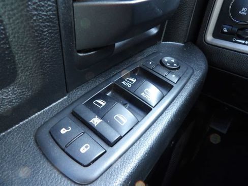 Used 2019 RAM 1500 Express w/ Express Value Package AWD/4WD image 22