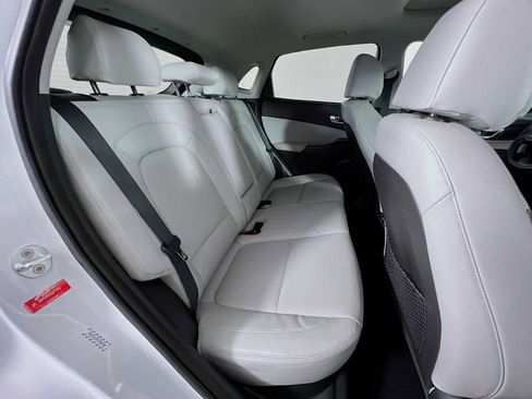 Used 2023 Hyundai Kona Limited image 28