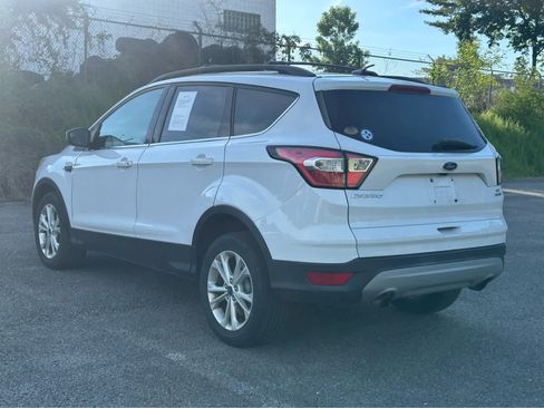 Used 2018 Ford Escape SE AWD/4WD image 5