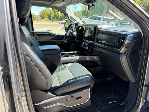 Used 2024 Ford F350 Lariat w/ Lariat Ultimate Package AWD/4WD image 7