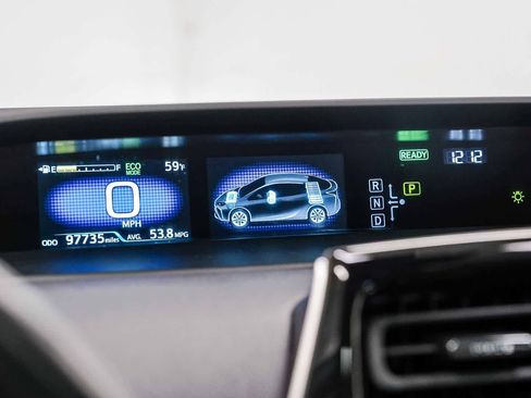 Used 2022 Toyota Prius XLE w/ Advanced Technology Package FWD image 25