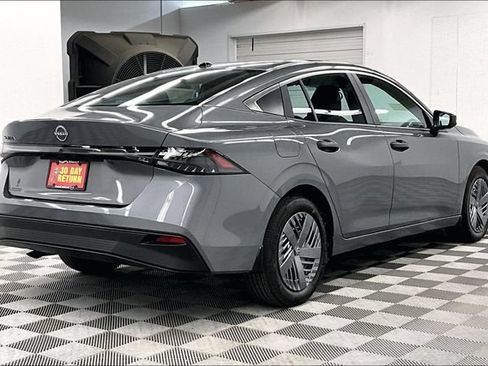 New 2027 Nissan Sentra S w/ Floor Mat Package FWD image 17