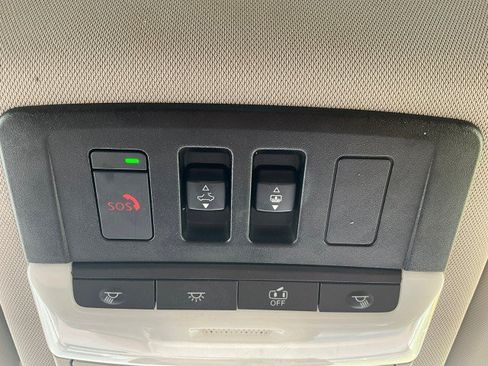 Used 2023 Nissan Rogue Platinum w/ Platinum Premium Package AWD/4WD image 19