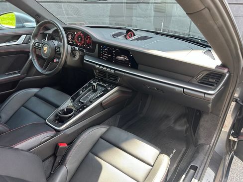 Certified 2026 Porsche 911 Carrera 4S AWD/4WD image 29