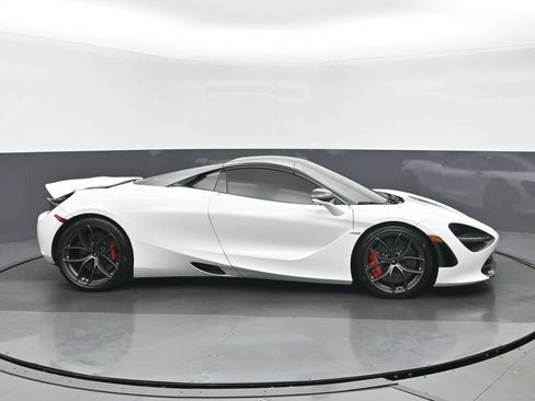 Used 2020 McLaren 720S Performance RWD image 2