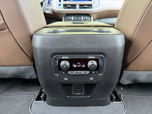 Certified 2024 Chevrolet Suburban High Country w/ Premium Package 2 image 28